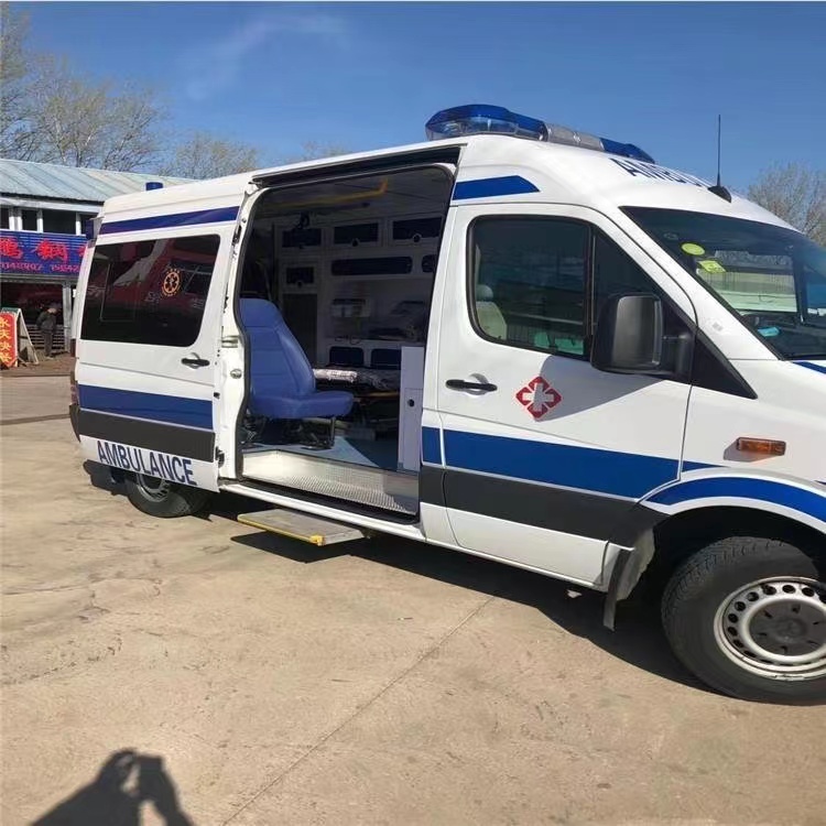 钦州私人长途救护车出租转院回家